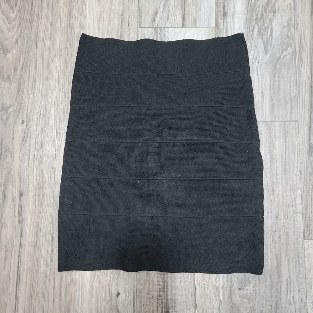 Bodycon Mini Skirt - Black - M